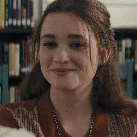 Lena Duchannes from Beautiful Creatures Lena Beautiful Creatures, Lena Duchannes Aesthetic, Women Faceclaims, Lena Duchannes, Beautiful Creatures Movie, Alice Englert, Comfort Movie, Magical Women, Visual Reference