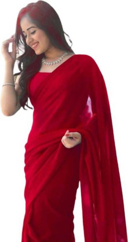 Red Saree Plain, Plain Georgette Saree, Jobs For Freshers, Saree Poses, Plain Saree, Red Saree, Georgette Saree, Saree Look, Saree With Blouse