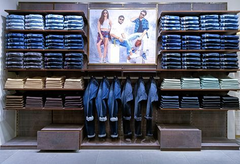 Jean Rack, Denim Window Display, Denim Display, Denim Furniture, Clothing Store Displays, Retail Store Interior Design, Clothing Store Interior, Clothing Store Design, Retail Interior Design