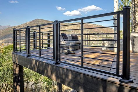 Best Aluminum Deck Railings: Reviews & Benefits | Decks.com Horizontal Deck Railing, Deck Stair Railing, Metal Deck Railing, Deck Railing Systems, Aluminum Railing Deck, Composite Deck Railing, Outdoor Stair Railing, Deck Balusters, Patio Railing