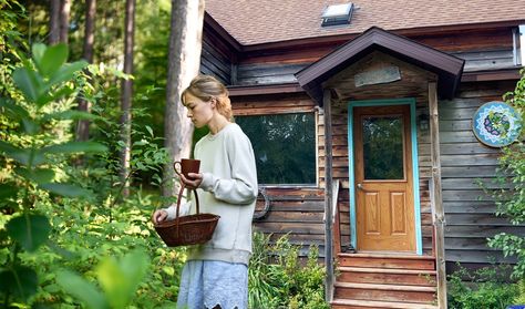 Hannah Lee Duggan, Rural Homestead, Garden Video, Hannah Lee, Raising Farm Animals, First Sunday, Rural Living, Cottage In The Woods, New Space