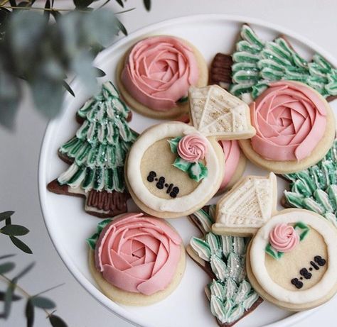 Easy Buttercream Icing, Icing Recipe Easy, Emily Hutchinson, Buttercream Cookies, Buttercream Icing Recipe, Wedding Shower Cookies, Christmas Sugar Cookies Decorated, Engagement Cookies, Frosted Cookies