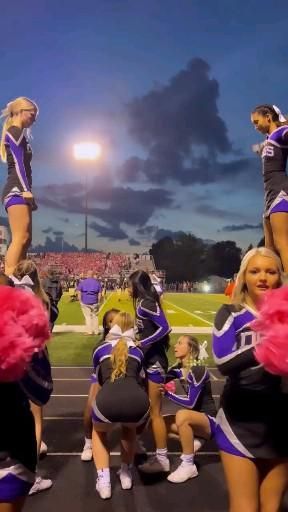 Cheerleading [Video] in 2022 | Cheer stunts, Cheerleading stunt, Cheer workouts Cheer Flexibility, Cheer Moves, Cheerleading Videos, Cool Cheer Stunts, Cheer Dance Routines, Tumbling Cheer, Cheer Hacks, Sideline Cheer, Youth Cheer