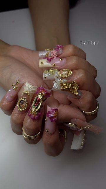 No basic nails ! on Instagram: "@kaliuchis vibes 🌺🌸✨ -  -  -  -  -  -  -  #kaliuchis #kaliuchisnails #flowernails #springnails #summernails #summertime #summervibes #nailtech #nailshamburg #hamburg inspo: @pixi3nailz" Pink Maximalist Nails, Junk Nails, Drip Nails, Girly Acrylic Nails, Basic Nails, Dope Nail Designs, Glamorous Nails, Unique Acrylic Nails, Soft Nails