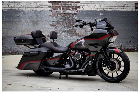 Motocykle Harley Davidson, Harley Davidson Ultra Classic, Mini Money, Harley Davidson Ultra, Road Glide Custom, Harley Davidson Baggers, Road Glide Special, Street Glide Special, Custom Baggers