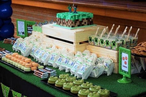 Minecraft Photo, Table Minecraft, Minecraft Birthday Party Ideas, Minecraft Cakes, Minecraft Bday, Minecraft Birthday Cake, Navy Birthday, Dessert Table Backdrop, Ideas Cumpleaños