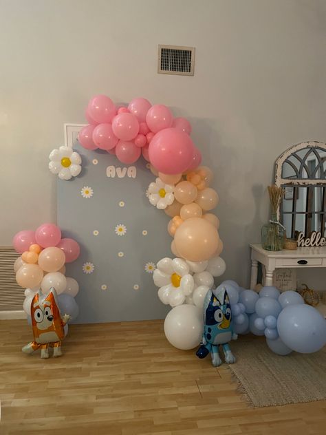 Bluey Backdrop Ideas, Bluey Balloon Arrangements, Bluey Balloon Decor, Bluey Themed Backdrop, Bluey Backdrop For Girl, Balloon Arch, Arch, Balloons, Party Ideas