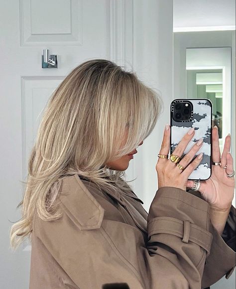 Blonde Summer, Color Balayage, Blonde Hair With Bangs, Hairstyles For Layered Hair, Blonde Hair Inspiration, Blowout Hair, Blonde Hair Looks, Hair Inspiration Color, Good Hair Day