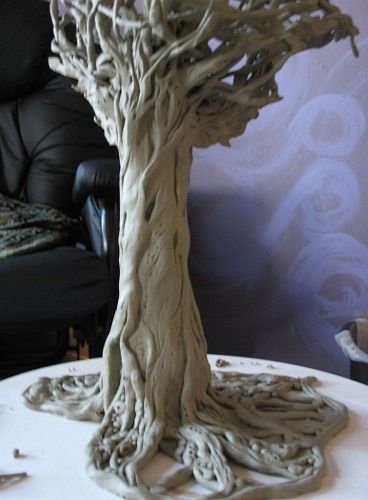 The work in progress, clay sculpture 2007…reminds me of my daughter's work... Tree Sculpture Art, Beginner Pottery, Sculpture Art Clay, Sculptures Céramiques, Trendy Tree, Tree Sculpture, Pottery Sculpture, Ceramics Projects, Sculpting Clay