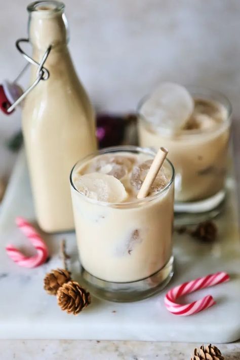 Vegan 'Baileys' Irish Cream Liqueur - Vegan Recipe Club Vegan Baileys, Vegan Condensed Milk, Irish Cream Recipe, Baileys Recipes, Irish Cream Liqueur, Cream Liqueur, Baileys Irish, Baileys Irish Cream, Alcoholic Drink