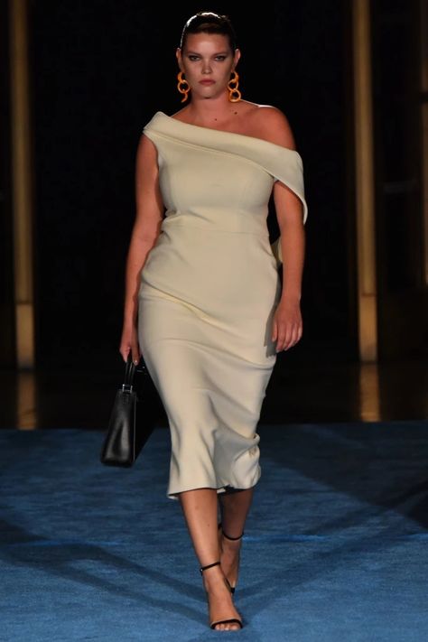 Christian Sirano, Bouchra Jarrar, Fashion Dresses Formal, Cute Dress Outfits, Runway Dresses, Christian Siriano, Work Outfits Women, Curvy Outfits, Plus Size Dress