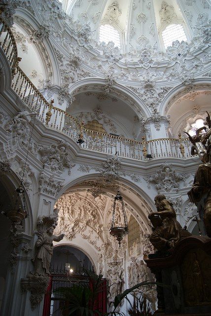 - Architecture Cool, Architecture Baroque, Architecture Antique, Istoria Artei, Castle Aesthetic, Tumblr Art, Baroque Architecture, Beautiful Architecture, Beautiful Buildings