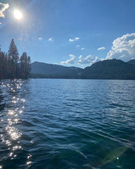 Donner lake Lakes Aesthetic, Hallway Painting, Lake Core, Lake Aesthetics, Water Forms, Fantasy Place, Hate Summer, Hallway Paint, Poems In English