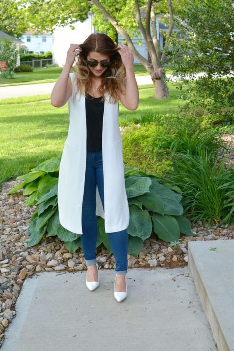 Off White Vest Outfits For Women, White Vest Outfits For Women Classy, Long White Vest Outfit, Long Vest Outfit Summer, White Blazer Outfit Casual, White Vest Outfits For Women, White Pumps Outfit, Long Vest Outfits For Women, Long White Vest