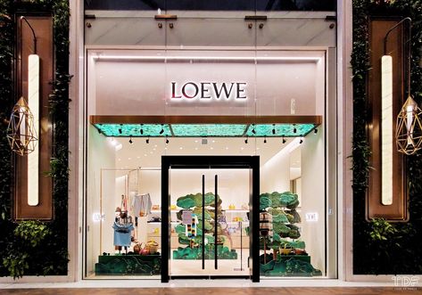 Seasonal Window Displays - Loewe - SS21 Pre-Collection | TDF Loewe Window Display, Loewe Store, Store Window Displays, Store Window, Window Displays, Garden Theme, Retail Shop, Visual Merchandising, Window Display