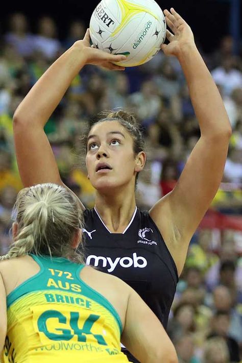 Maia Wilson GS for NZ Silver Ferns Netball Basketball Cheers, Volleyball Photos, Softball Catcher, Volleyball Quotes, Volleyball Drills, Cheer Uniform, Coaching Volleyball, Wall Pics, Volleyball Gifts