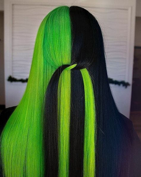 Split hair Green And Black Split Dye Hair, Green And Black Hair Split, Lime Green Hair Color, Half Black Half Green Hair, Lime Green And Black Hair, Black And Neon Green Hair, Green Hair Shades, Goth Hair Color Ideas, Green And Black Hair