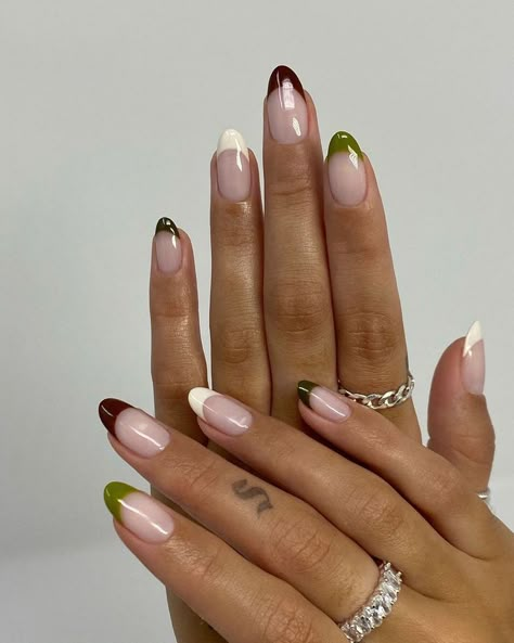 Kayli Boyle Nails, Nails And Rings, Multicolored Nails, Minimal Nails, Nail Jewelry, Fire Nails, Funky Nails, Minimalist Nails, Pretty Acrylic Nails