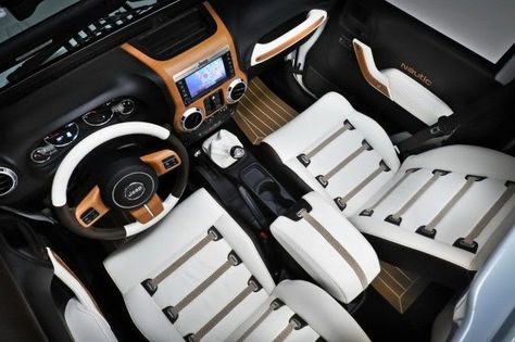 white jeep wrangler unlimited interior - In love with the outside and the inside of this car Wrangler Interior, Jeep Wrangler Interior, Jeep Wrangler Forum, Auto Jeep, Jeep Interiors, White Jeep, Custom Jeep Wrangler, 2016 Jeep Wrangler, 2011 Jeep Wrangler