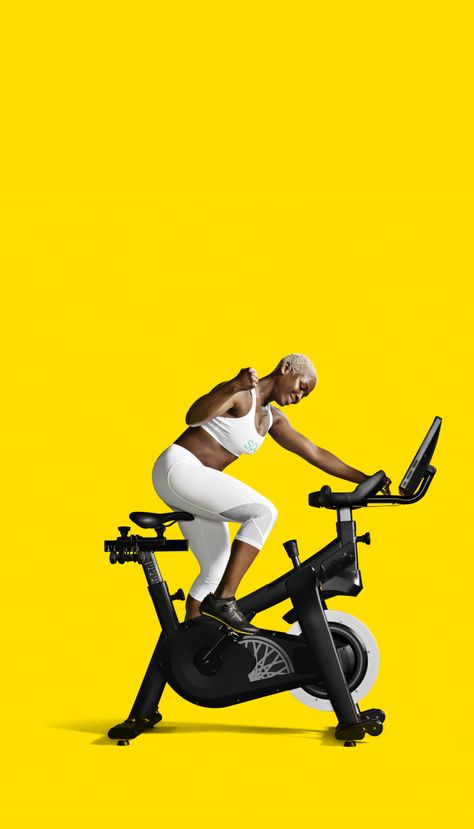 Gym Cycle Workout, Indoor Cycle Aesthetic, Soul Cycle Outfit, Soul Cycle Aesthetic, Indoor Cycling Aesthetic, Cycle Photo, Spin Studio, Cycling Pictures, Soul Cycle