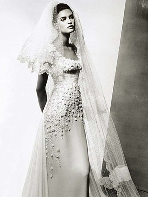 Valentino wedding dress... a dream Valentino Bridal, Valentino Wedding Dress, Ugly Dresses, Valentino Dress, Fall Wedding Dresses, Bridal Inspiration, Gorgeous Wedding, Bridal Collection, Wedding Styles