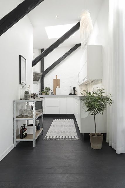 Attic Kitchen, Scandinavian Loft, Scandi Interior, Swedish Apartment, White Loft, Attic Flooring, Attic Apartment, Attic Renovation, Attic Remodel