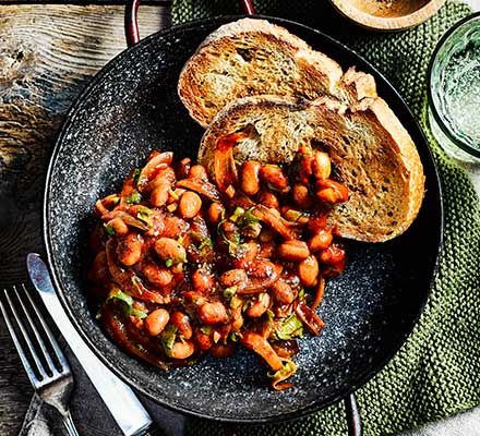 Beans For Breakfast, Creative Cookery, Weekday Recipes, Breakfast Beans, Menu Breakfast, Asda Shop, Canned Baked Beans, Veggie Dinners, Slow Cooker Beans