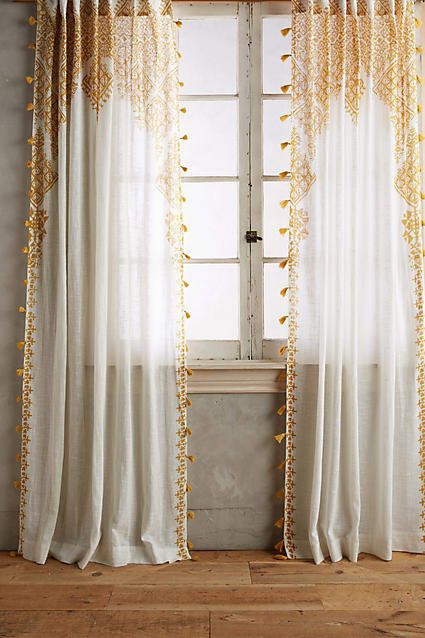 Anthropologie Adalet Curtain. Pretty light and airy curtains for a fresh spring look. #yellowcurtains #curtainslivingroom #drapery #afflnk #funkthishouse Window Curtain Designs, Cortinas Boho, Shabby Chic Living, Living Room Decor Curtains, Shabby Chic Living Room, Boho Curtains, Inspire Me Home Decor, Curtains Living, Custom Drapes