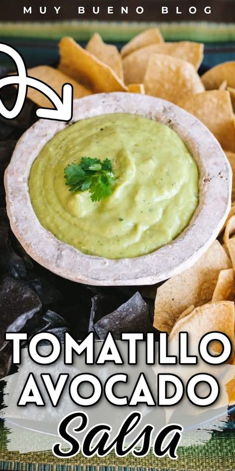 Tomatillo avocado salsa, also known as salsa de tomatillo y aguacate, is a tasty dip that goes so well with your favorite chips for an easy appetizer or meal. This salsa is creamy and delicious--great for parties and holidays. Tomatillo avocado salsa is so easy to make and is so flavorful. Try this easy salsa today! Football Party Dip, Tomatillo Avocado Salsa, Bueno Recipes, Tomatillo Recipes, Avocado Salsa Recipe, Party Dip Recipes, Homemade Salsa Recipe, Party Dip, Mild Salsa