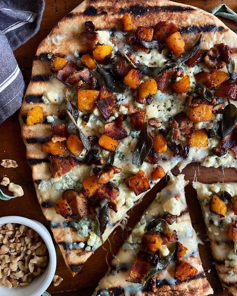 Butternut Squash Pizza Recipe, Fall Pizza Recipes, Fall Pizza, Pizza Friday, Butternut Squash Sage, Pizza Pasta Recipe, Butternut Squash Pizza, Squash Pizza, Not Sorry