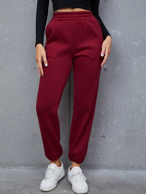 Maroon Sweatpants Outfit, Burgundy Sweatpants Outfit, Red Joggers Outfit, Red Sweatpants Outfit, Sweatpants Outfit Women, Sweatpants Outfit Ideas, Red Clothes, Women Sweatpants, Red Sweatpants