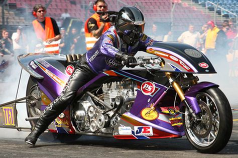 Drag Racing Motor, Drag Bikes, Motorcycle Drag Racing, Drag Bike, Top Fuel, Motorcycle Painting, Drag Racing Cars, Bike Lovers, Racing Motorcycles