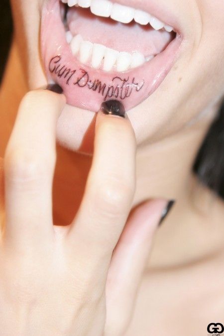 Cum dumpster - http://pinterest.com/Pornterest101 Inner Lip Tattoo, Funny Lips, Girls Are Awesome, Tattoo Fails, Bad Tattoos, Classy Tattoos, Lip Tattoos, Funny Tattoos, Girly Tattoos