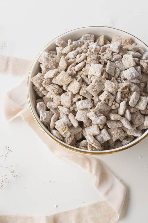 Cookie Butter Puppy Chow Christmas Muddy Buddies Recipe, Chex Cereal Bars, Best Puppy Chow Recipe, Trail Mix Ideas, Peanut Butter Muddy Buddies, Chex Mix Muddy Buddies, Cinnamon Chex, Puppy Chow Chex Mix Recipe, Puppy Chow Recipe