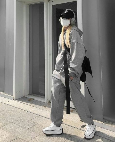 Baggy Clothes, Tomboy Outfits, Tomboy Style Outfits, Swaggy Outfits, Tomboy Fashion, Kpop Fashion Outfits, 가을 패션, Korean Outfits, Teen Fashion Outfits