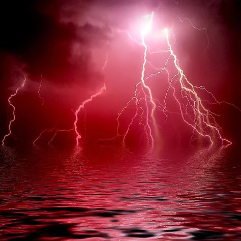 Is Red Lightning Real? Lightning Real, European Mythology, Lightning Sky, Red Lightning, Scarlet Witch Marvel, Atmospheric Phenomenon, Lightning Strikes, Storm Clouds, Beautiful Landscape Wallpaper