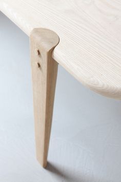 Ash Wood Furniture, Wood Bench Design, Minimalist Wood Furniture, Ash Table, Ash Furniture, Bench Design, Wood Furniture Legs, Timber Table, Joinery Details