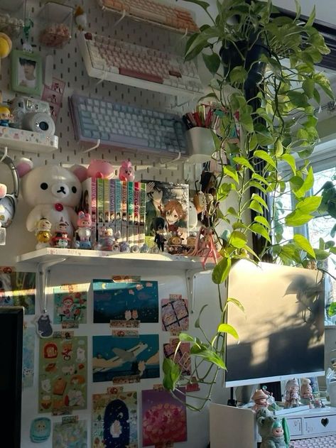 Room Ideas Juminocore, Trinkets Aesthetic Room, Trinket Room Aesthetic, Heisei Retro Room, Juminocore Bedroom, Bedroom Setup Ideas, Juminocore Room, Rilakkuma Room, Room Redesign