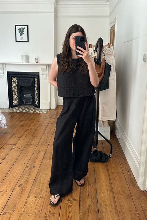 Shop MILAHN BLACK PANEL LINEN TOP and other curated products on LTK, the easiest way to shop everything from your favorite creators. Black Linen Trousers, Black Pants Outfit, Linen Pants Outfit, Short Black Skirt, Black Linen Pants, Athleisure Trend, Tank Outfit, Wardrobe Edit, Black Panels