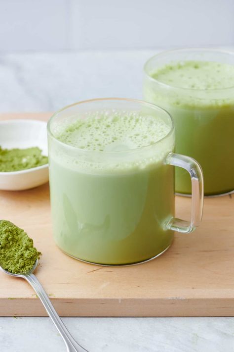 The matcha latte is a creamy, earthy green tea beverage that is easy to make, blended with steamed milk and a hint of sweetness. | Matcha Latte | Hot Matcha Latte Recipe | Easy Matcha Latte | Hot Matcha Latte, Vanilla Matcha Latte, Dragon Fruit Lemonade, Warm Milk And Honey, Hot Matcha, Iced Matcha Green Tea, Coconut Matcha, Sweet Matcha, Green Tea Drinks