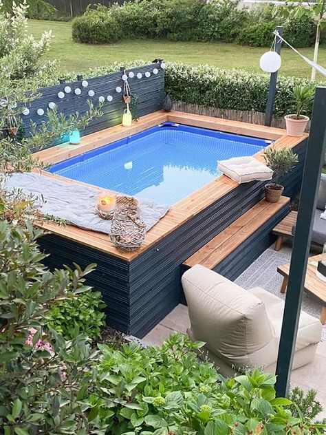 Pools For Small Yards, Piscina Intex, Pools Backyard Inground, Diy Swimming Pool, Above Ground Pool Landscaping, Small Pool Design, Backyard Pool Landscaping, Above Ground Swimming Pools, Small Pools