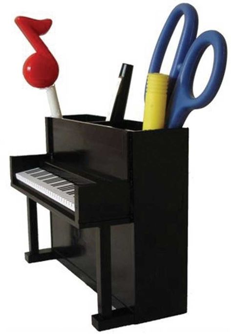 Adorable, hilarious, and useful things for your office... as ~desk-ribed~ by our readers. Music Art Diy, Piano Desk, Home Office Furniture Design, Music Classroom Decor, Desk Caddy, Diy Vintage Decor, Useful Things, Music Crafts, Upright Piano