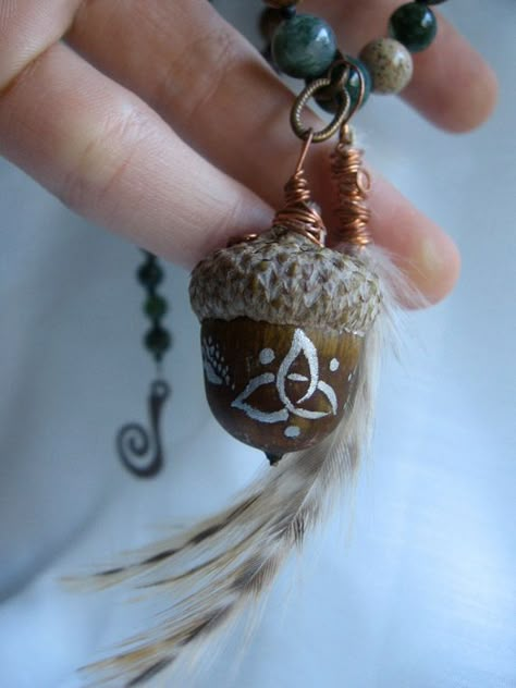 Wiccan Crafts, Acorn Crafts, Pagan Crafts, Witch Crafts, Acorn Necklace, Witchy Crafts, Painted Designs, Witchy Things, Witchy Stuff