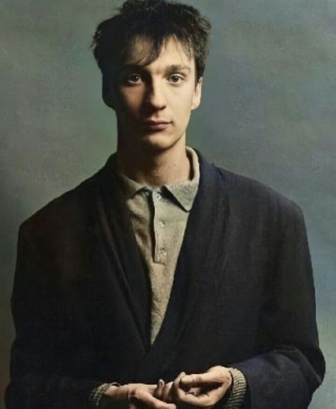 Young David Thewlis, Remus John Lupin, Remus Lupin Moony, Lupin Harry Potter, David Thewlis, Remus And Sirius, Harry Potter Feels, Weasley Twins, Harry Potter Actors