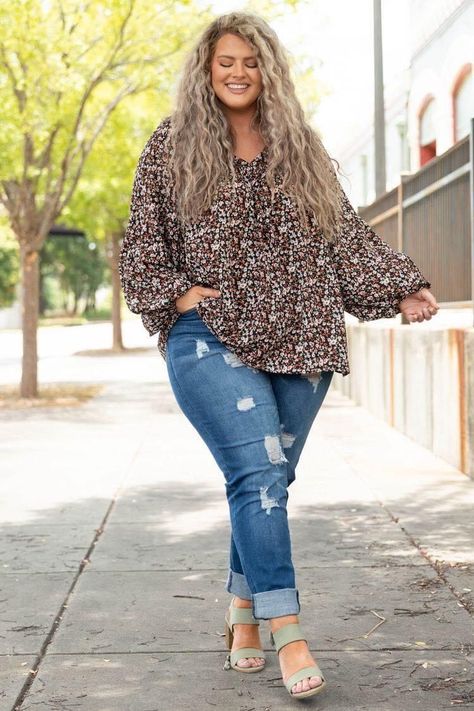 Size 26 Fashion, Plus Size Fashion For Women Over 40, Plus Size Fall Fashion 2023 Big Stomach, Spring Plus Size Outfits 2023, Spring Plus Size Outfits, Unpolished Casual, Plus Size Jeans Outfit, Plus Size Spring Fashion, Plus Size Spring Outfits