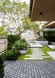 Landscape Ideas Home Designing, Taman Air, Courtyard Landscaping, Courtyard Gardens Design, Minimalist Garden, Courtyard Design, Budget Garden, Casa Exterior, Home Garden Design