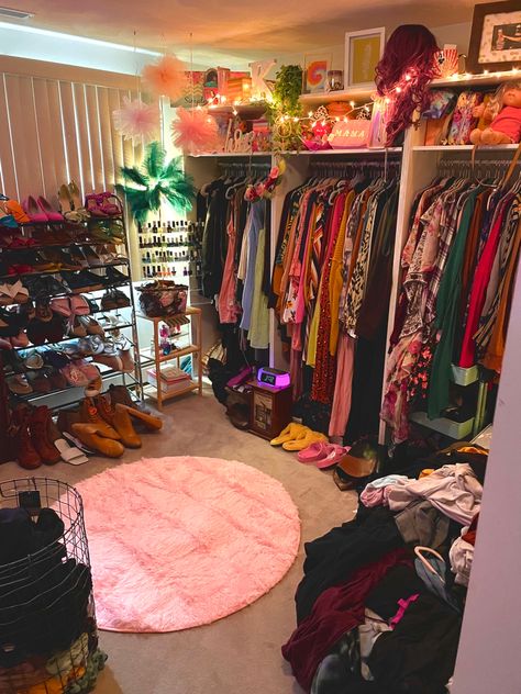 Fashion Closet Room Aesthetic, Dark Closet Room, Colorful Closet Aesthetic, Y2k Closet Room, Big Wardrobe Aesthetic, Too Many Clothes Not Enough Space, Closet Full Of Clothes Aesthetic, Room Ideas Aesthetic Wardrobe, Closet Room Aesthetic