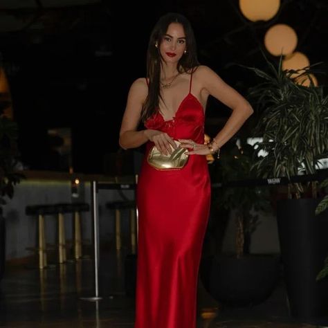 Satin Open Back Dress, Red Dress Accessories, Prom Dress Inspo, Red Silk Dress, Long Red Dress, Red Bridesmaid Dresses, Open Back Dress, Open Back Dresses, Dress Midi