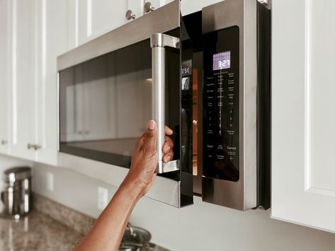 Cleaning a combination microwave and convection oven should be done regularly. Pay attention to the grain when cleaning, drying and conditioning the stainless steel. Microwave Hacks, Stainless Steel Microwave, Clean Microwave, Range Microwave, Microwave Ovens, Convection Oven, Microwave Oven, Micro Onde, Kitchen Hacks