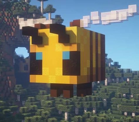 Legend Of Zelda Minecraft Builds, Aesthetic Minecraft Bee Sanctuary, Minecraft Bee Statue, Minecraft Autumn Tree, Beehive Minecraft Ideas, Honey Minecraft, Minecraft Bumblebee, Bee Enclosure Minecraft, Bee Minecraft Build